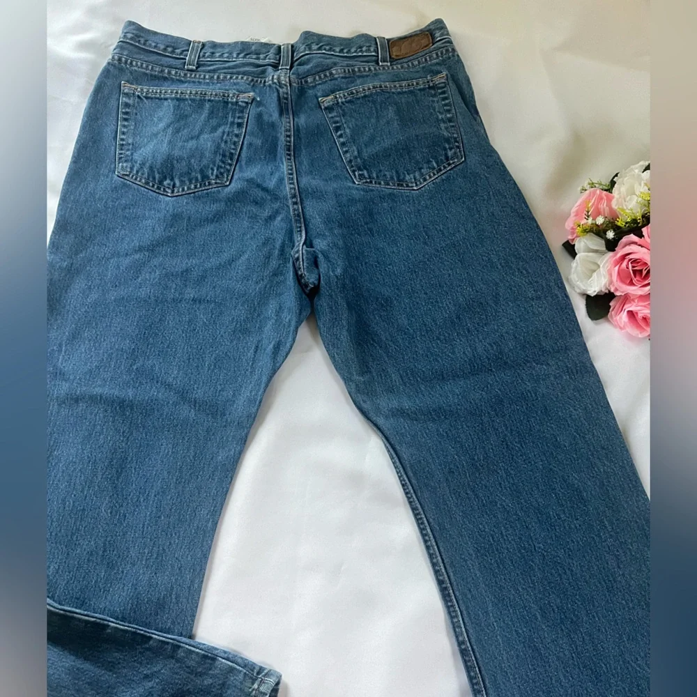 Easy fit men’s denim jeans size 38 x 30 blue